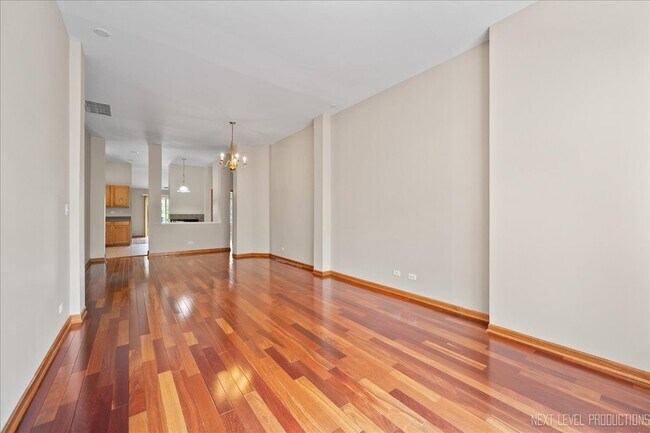 Foto del edificio - 2402 Wilton Ln