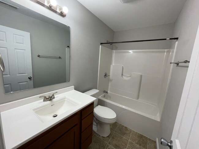 Foto del edificio - 117B Cap America Dr