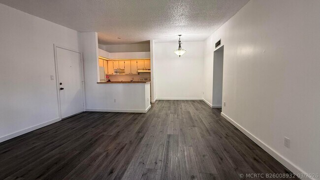 Building Photo - 9419 S Belfort Cir