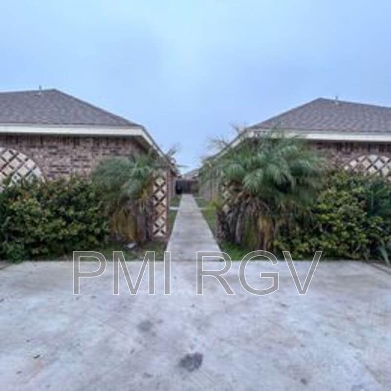 2601 E Garfield Ave Unit 2, Alton, TX 78573 Condo for Rent in Alton, TX