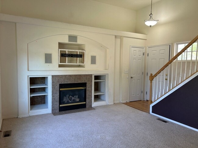 Building Photo - Comfortable 3-Bedroom Home with Community Amenities in Fort Collins – Available Now