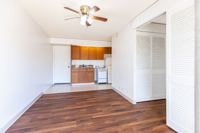 Foto del edificio - Queens Villa 1bd/1ba/1parking