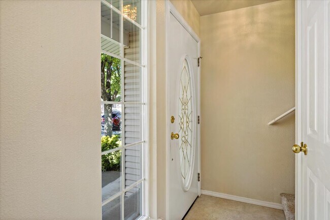 Foto del edificio - 3013 W Pleasanton Ave