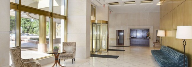Foto del edificio - 115 River Rd