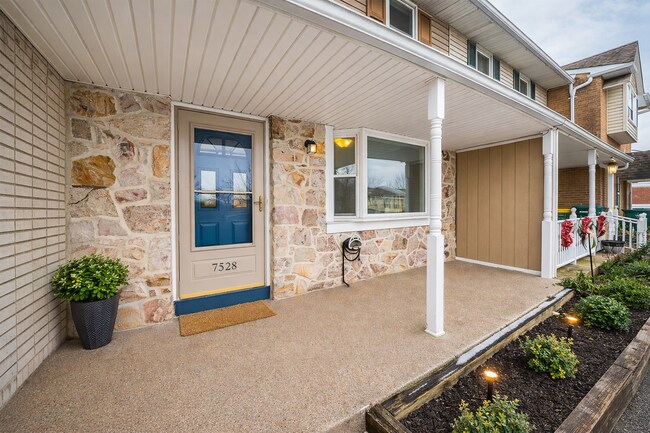 Foto del edificio - 7528 Buttercup Rd