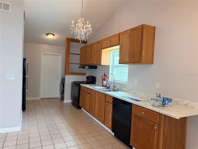Building Photo - 208 Flamingo Dr