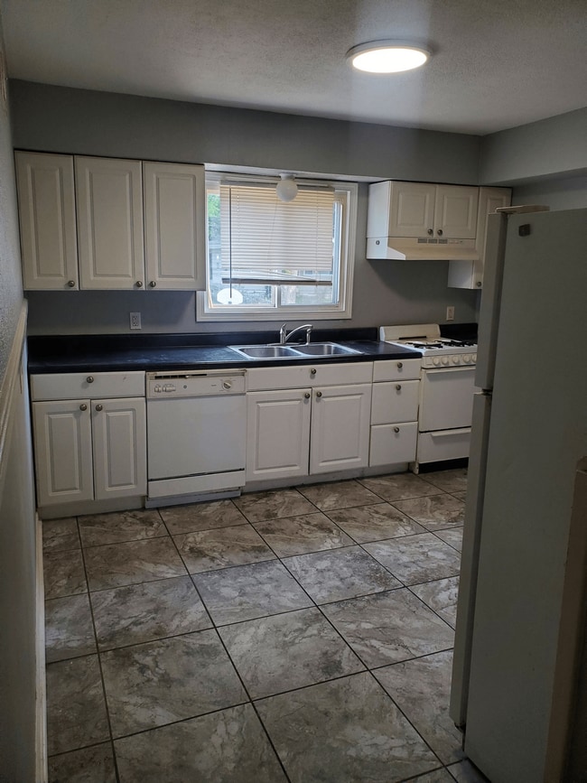 140 Viehl Ave, Lemay, MO 63125 House Rental in Lemay, MO