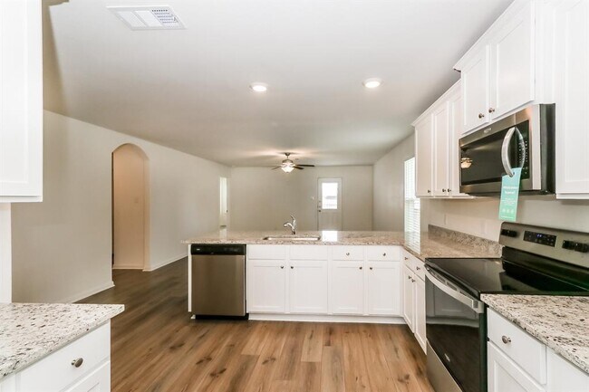 Foto del edificio - 313 Sunnymeade Ln