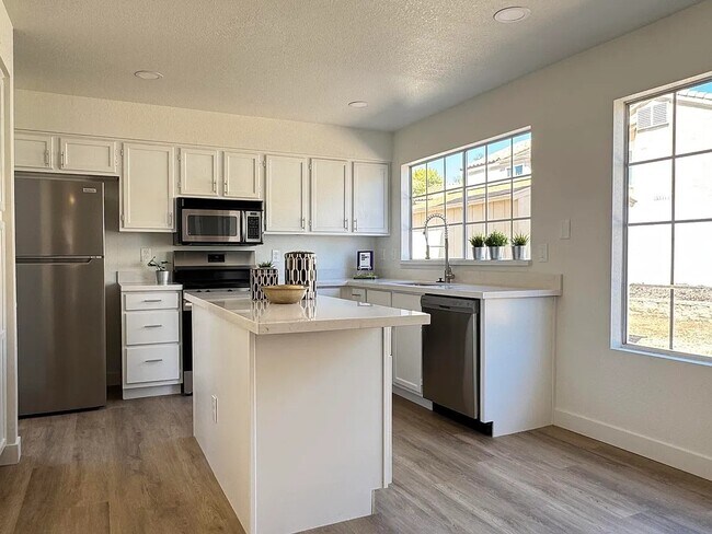 Foto del edificio - 4338 E Brookwood Ct