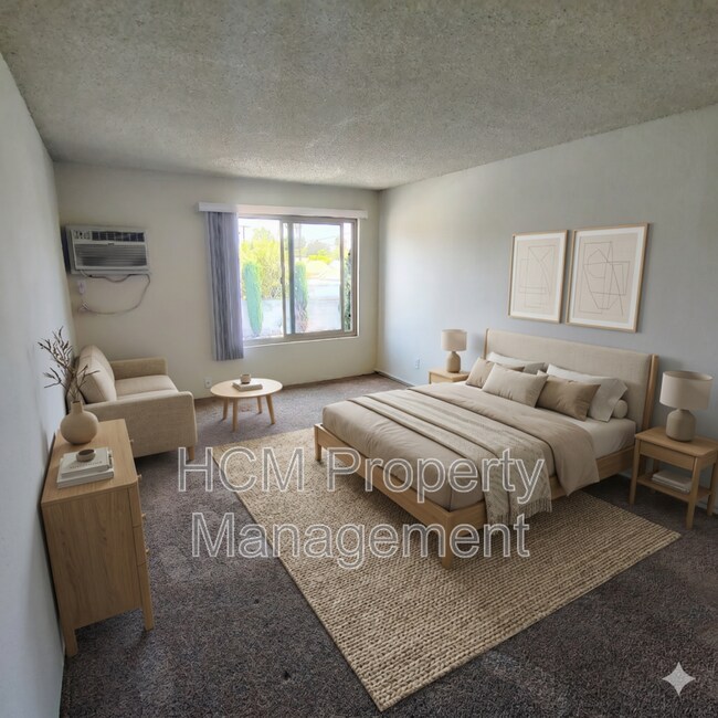 Foto del edificio - 12850 Branford St