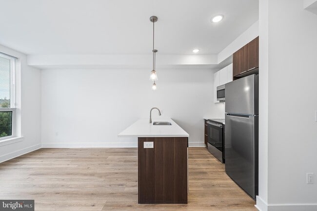 Foto del edificio - 4324 Lancaster Ave