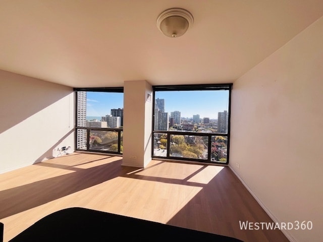 Foto del edificio - 4343 N Clarendon Ave