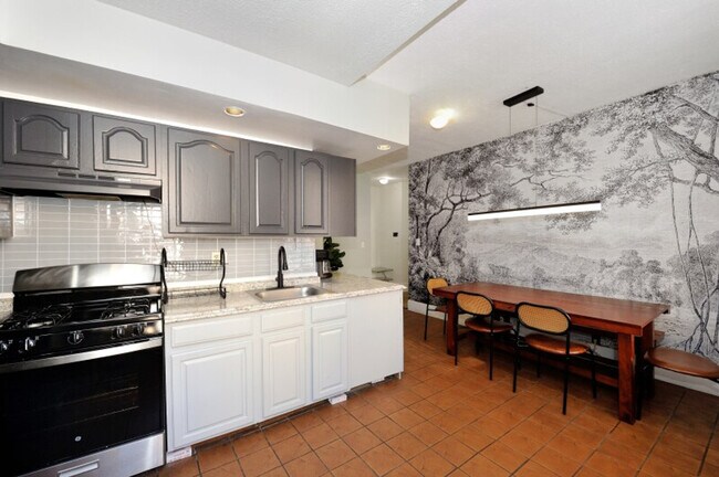 Foto del edificio - 708 9th Ave