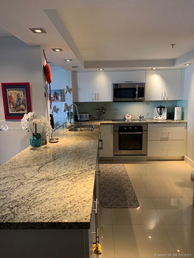 Foto del edificio - 170 Ocean Ln Dr