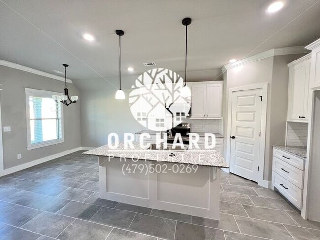 Building Photo - Single-Family Home- Beautiful 4 Bedroom Alderwood Plan