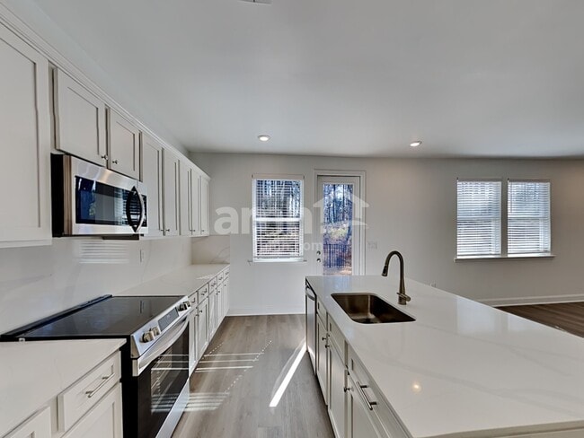 Building Photo - 1469 Aquamarine Dr