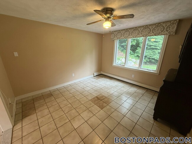 Building Photo - 78 Rosewood Dr