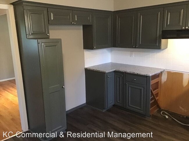 Building Photo - 4 br, 2 bath House - 10004 E 84th Street