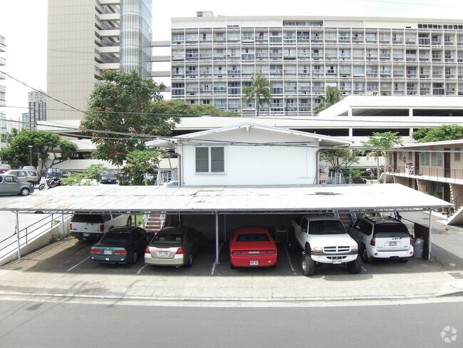 Building Photo - 522 Lauiki St