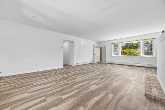 Building Photo - 168 Lenox Ave