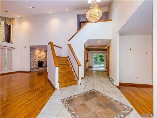 Building Photo - 35 Juniper Ln
