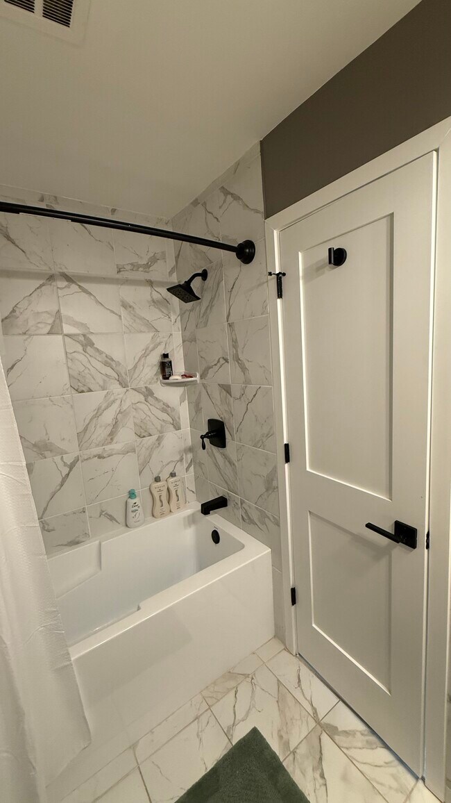 Foto del edificio - 3601 Camden St SE