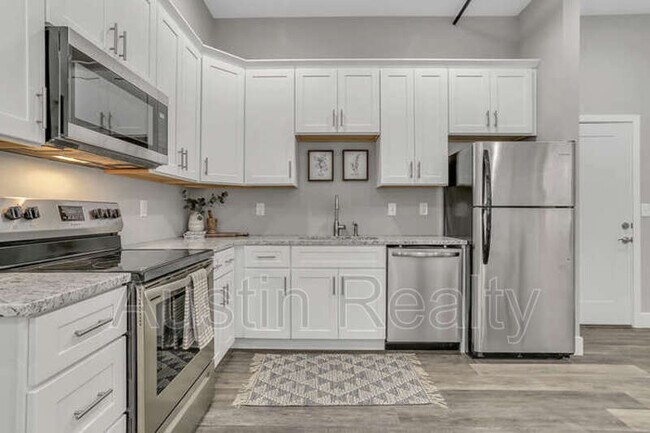 Foto del edificio - 5347 Nottingham Ave