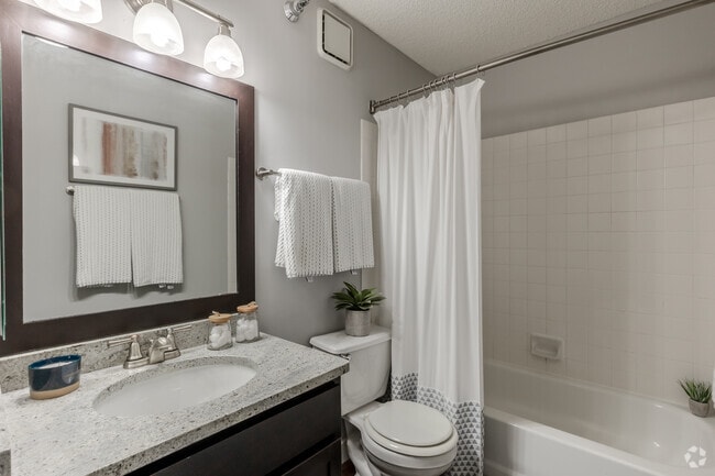 1BR, 1BA - 677SF - Bathroom - Hancock Square at Arlington Station