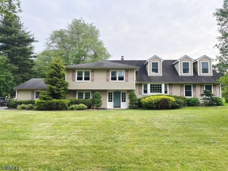 Foto principal - 21 Meadowview Rd