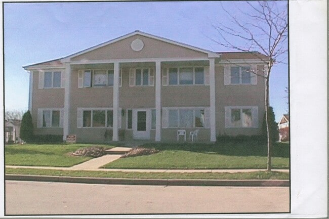 Building Photo - 2051 Cliff Alex Ct S