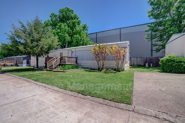 Foto del edificio - 10845 E Admiral Pl