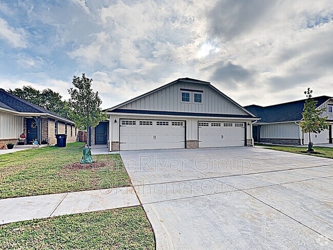 Building Photo - 5008 Avion Ct