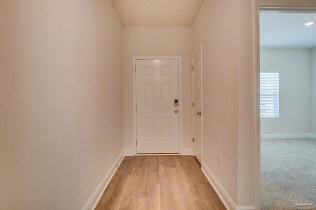 Foto del edificio - 539 Bridle Way