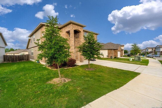 Foto del edificio - 10330 Luneville Ln