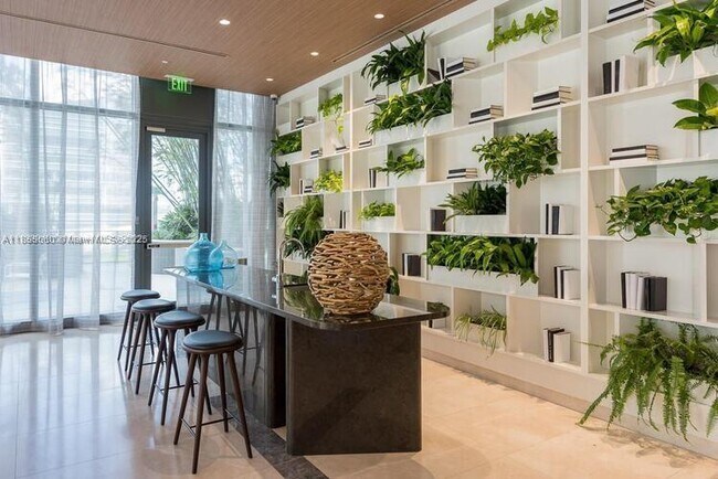 Foto del edificio - 55 SW 9th St