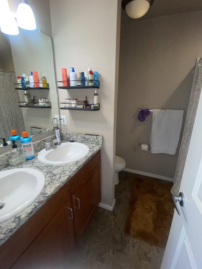 Foto del edificio - New 2bd/2.5ba Englewood Condo New Construction!! Layton #B