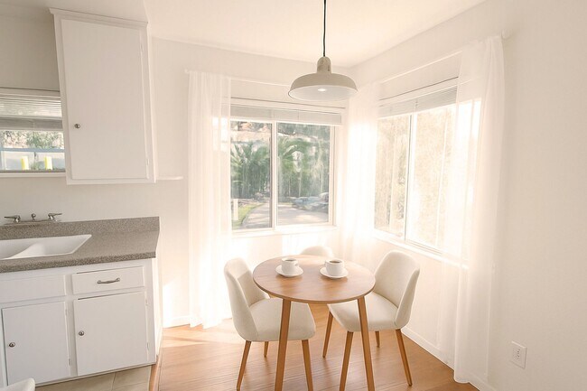 Foto del edificio - Charming 1Bed 1Bath in the Heart of Silver...