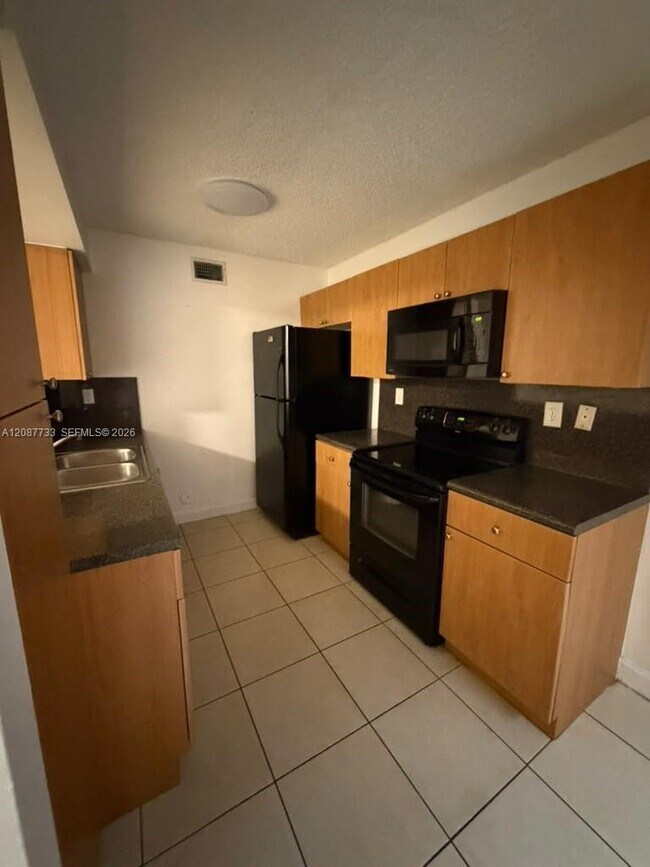 Foto del edificio - 4746 NW 97th Pl