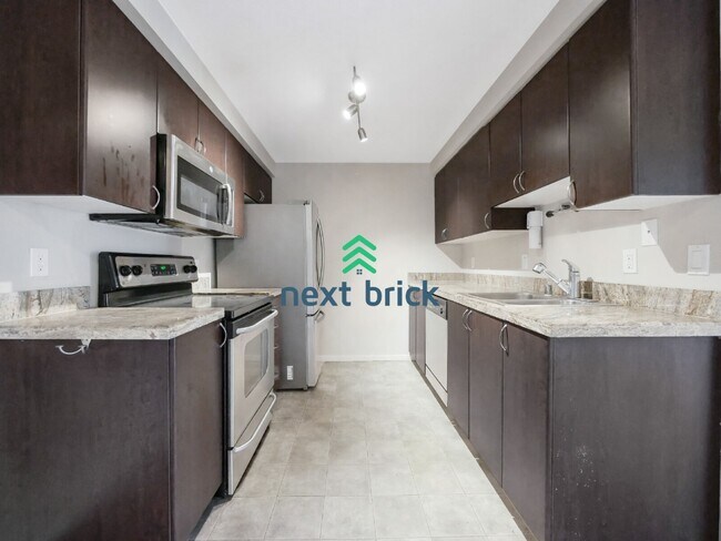 Foto del edificio - Beds and 1 Bath Kirkland Condo is Available for Rent!