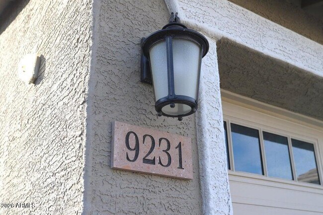 Foto del edificio - 9231 W Montecito Ave