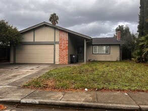 Building Photo - 2096 Calder Ct