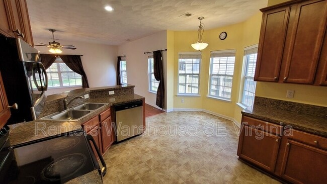 Building Photo - 2537 Golden Maple Dr