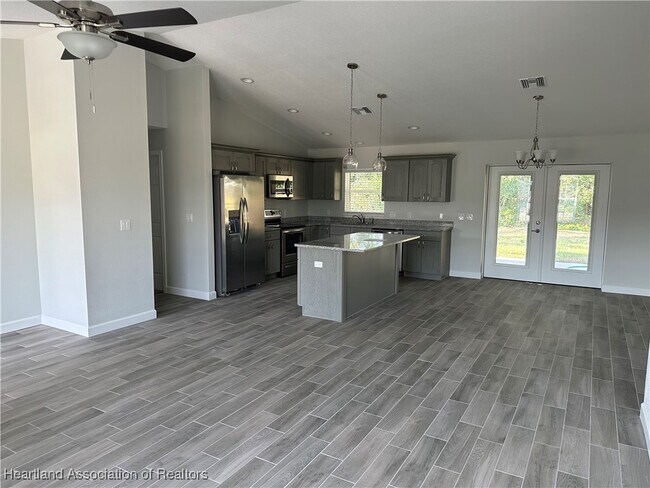 Foto del edificio - 4605 Whiting Dr