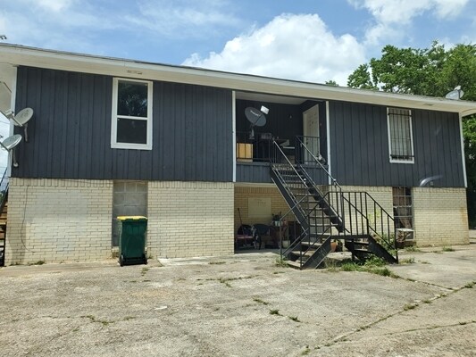 Building Photo - 1303 S 2nd St