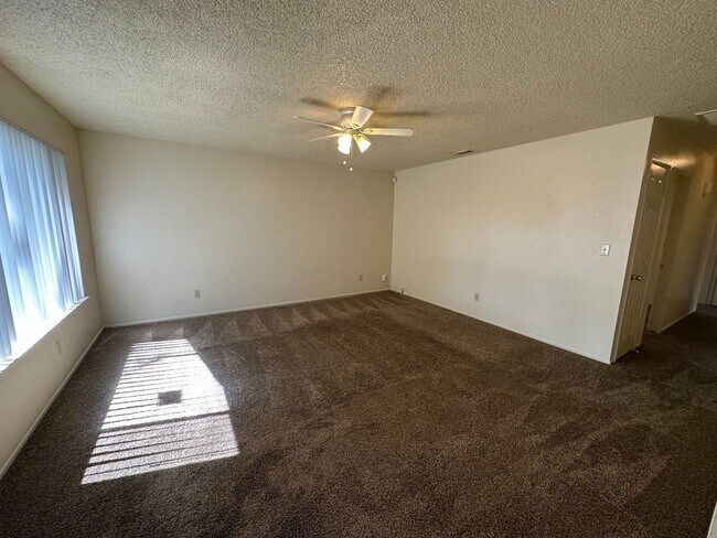 Foto del edificio - 537 Arrowhead Ct