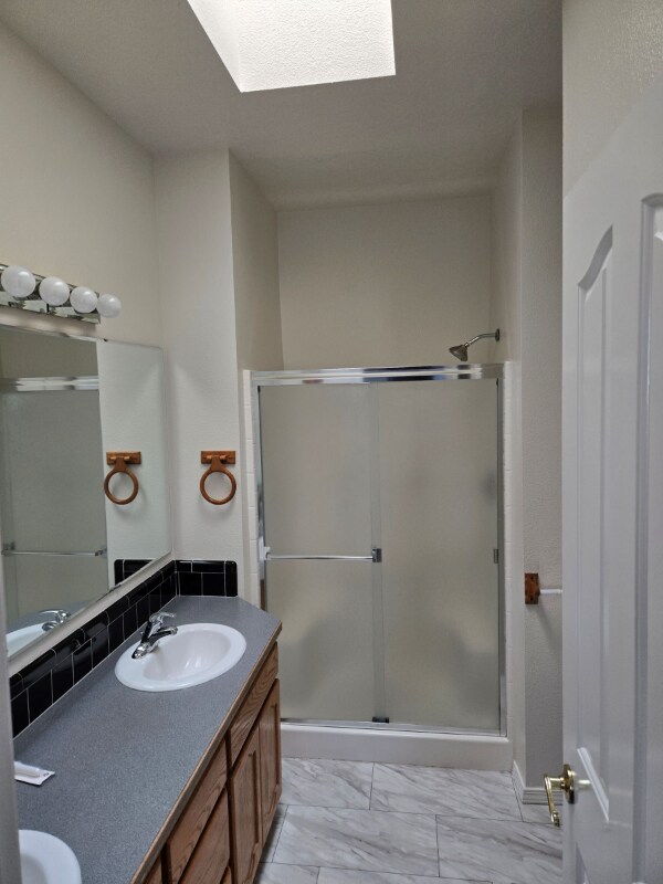 Foto del edificio - 2023 N Glennfield Pl