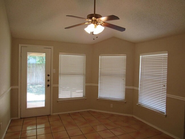 Building Photo - 21130 Malibu Colony