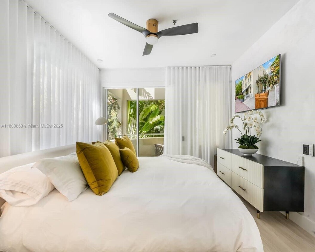 Foto principal - 100 Collins Ave
