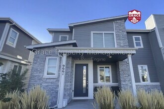 Building Photo - 9661 Truckee St