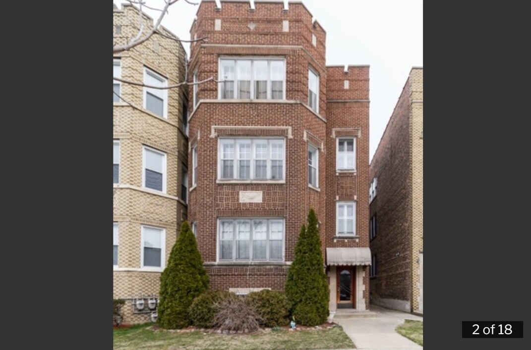 Primary Photo - 10725 S Calumet Ave